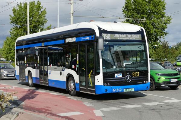 MERCEDES-BENZ eCitaro eSN