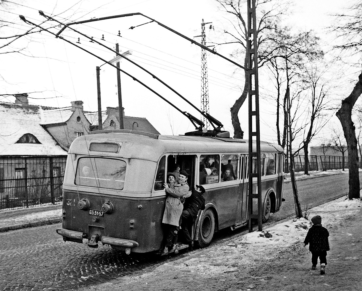 Fot. ze zbiorów Archiwum Stoczni Gdynia (udostępnił Zbigniew Sandach „siwucha”)